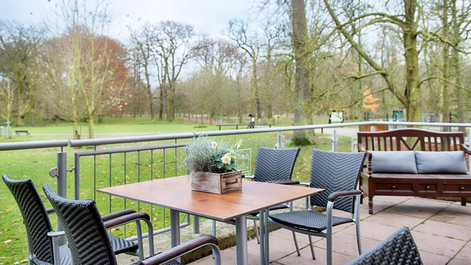 Leonardo Hotel Hannover 4*,